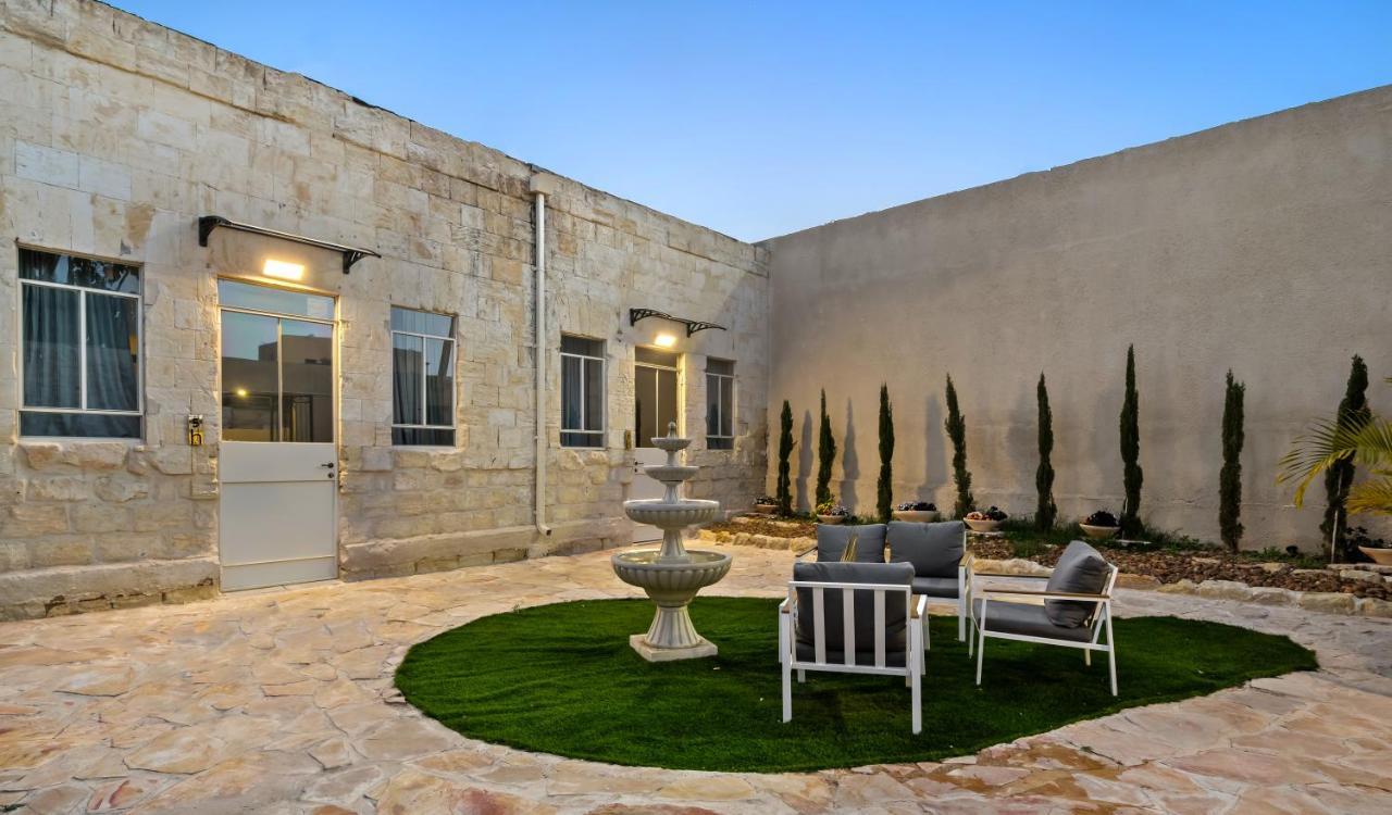 Helios Boutique By La Finca Hotels Beersheba ภายนอก รูปภาพ